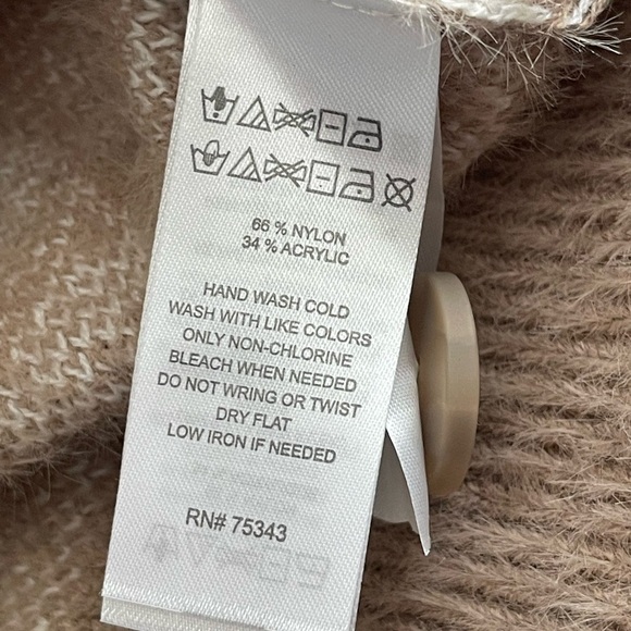 NWT Jessica Simpson Animal Print Crop Button-Up Cardigan Knit Sweater Small Cozy - Picture 6 of 7